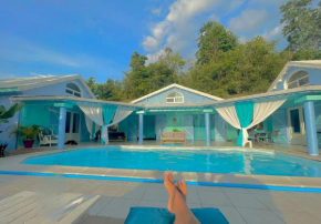 Room in Guest room - Tailor-made house and table dhotes for holidaymakers and business travelers